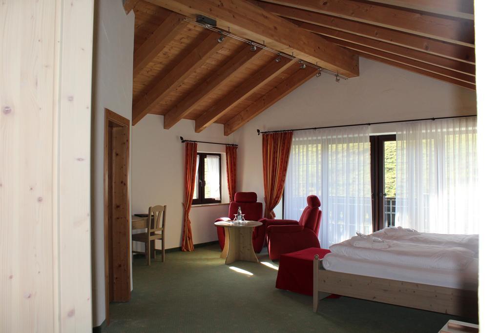 Hubertushof Hotel Garni Oberstaufen Kamer foto