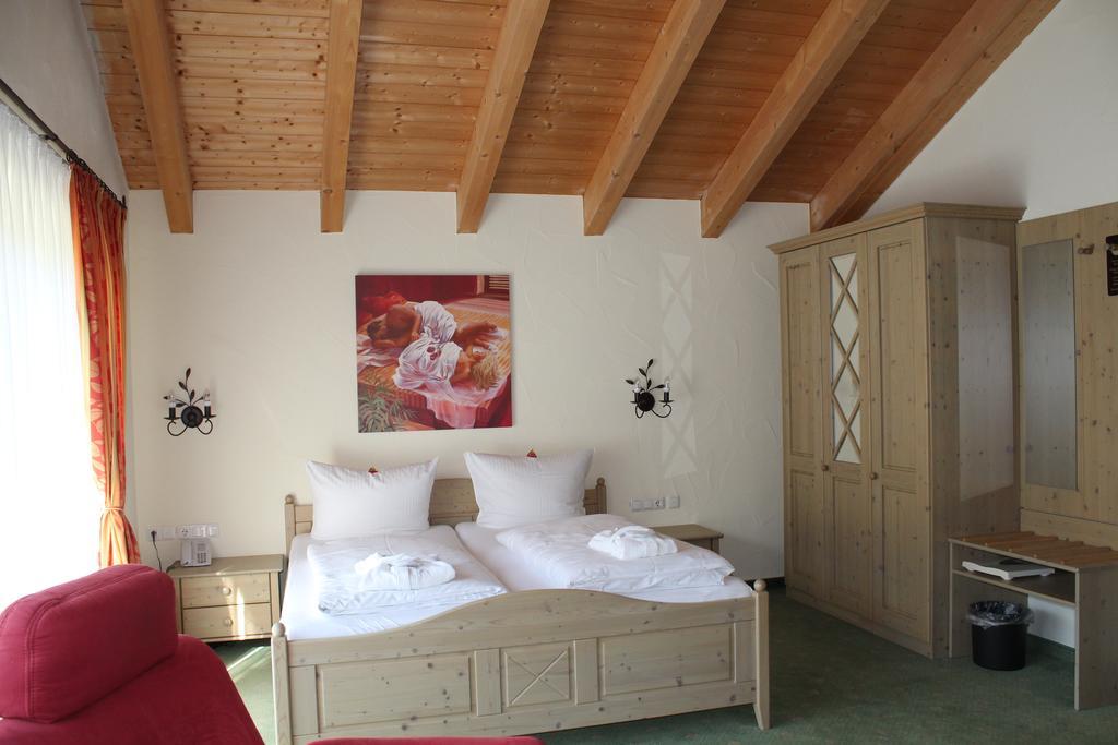 Hubertushof Hotel Garni Oberstaufen Kamer foto